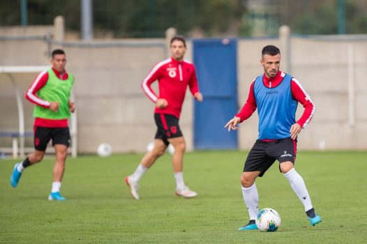 70012510 2304353446330538 138922061513883648 N