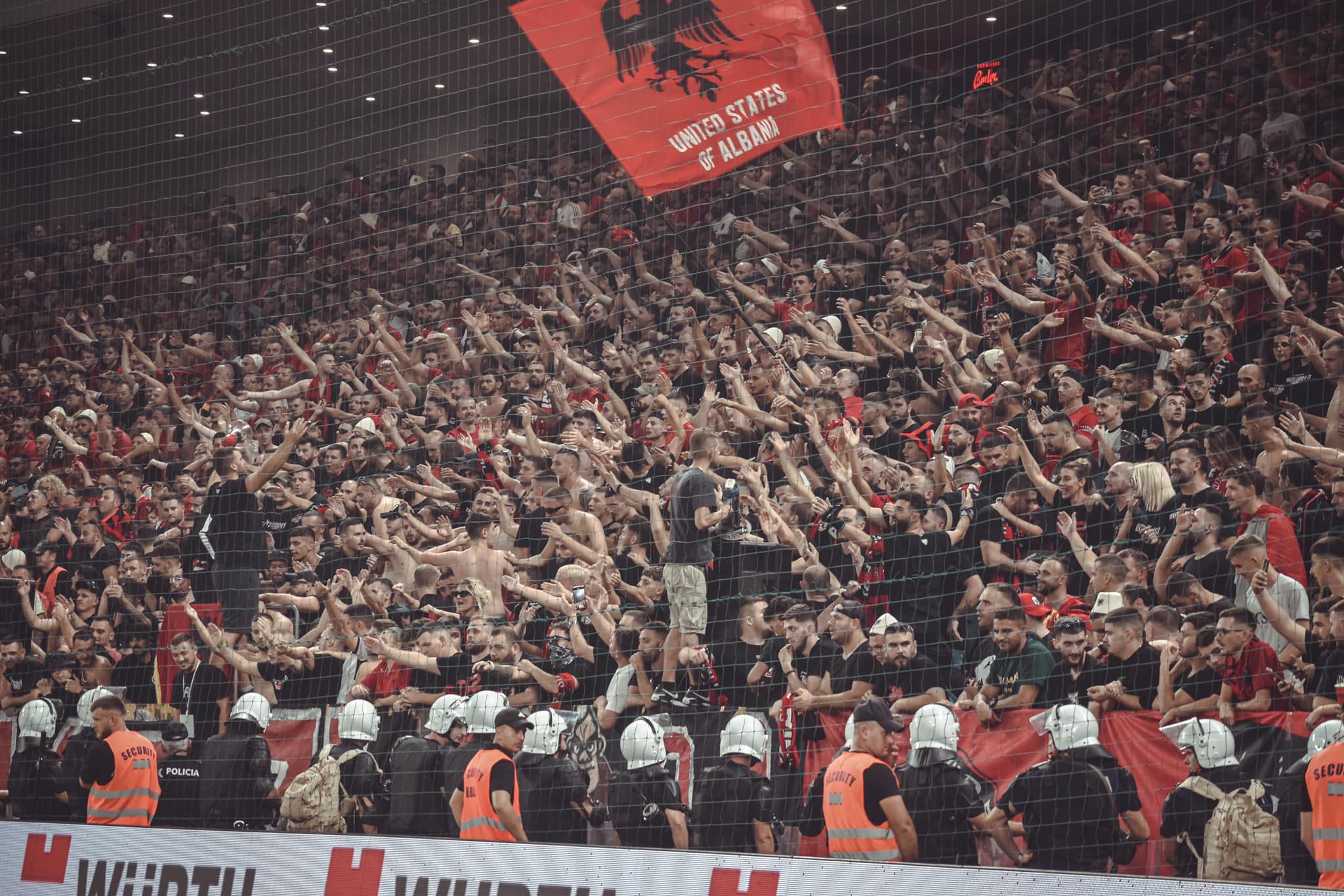 FOTO/ Pse FIFA e dënoi Shqipërinë? Zbulohen faktet që sollën në mbylljen e 20% të stadiumit “Arena Kombëtare”