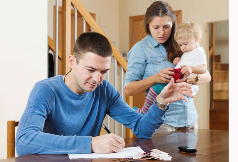 Familjet shqiptare, shpenzime rekord nga buxheti për t’u ushqyer edhe në 2022, tregues i varfërisë