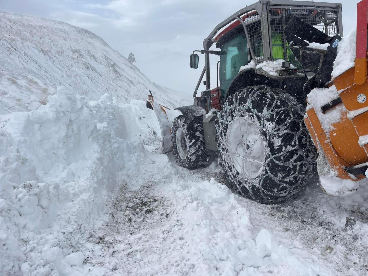 Në disa zona borë deri në metër, Qarku i Korçës përfshihet nga temperatura të ulëta