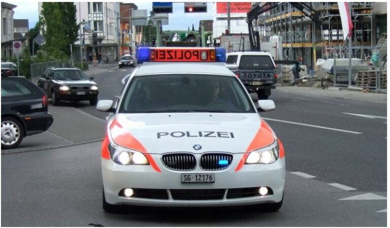 Policia Zvicer1