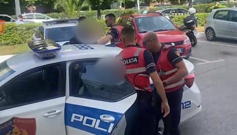 Policia Arrestim