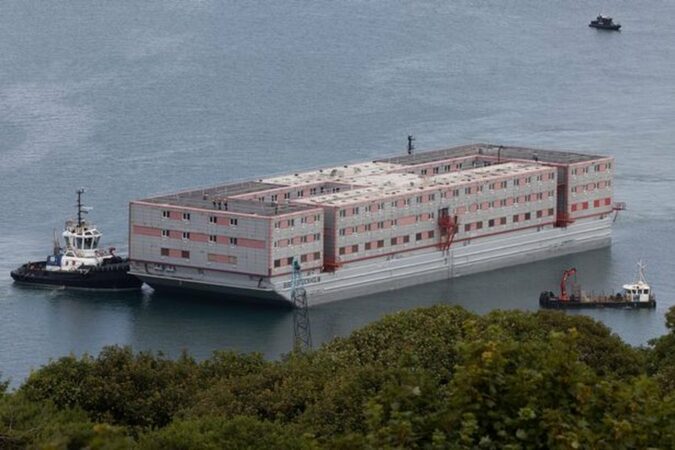 900 0 1690138910x1 Migrant Barge Bibby Stockholm Arrives At Portland Harbour 1 351