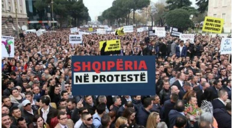 Proteste Opozita1