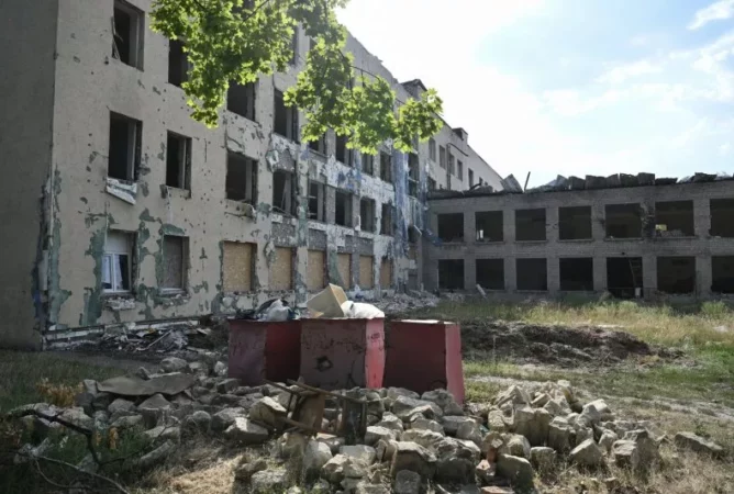 Destroyed School Ukraine Russia War