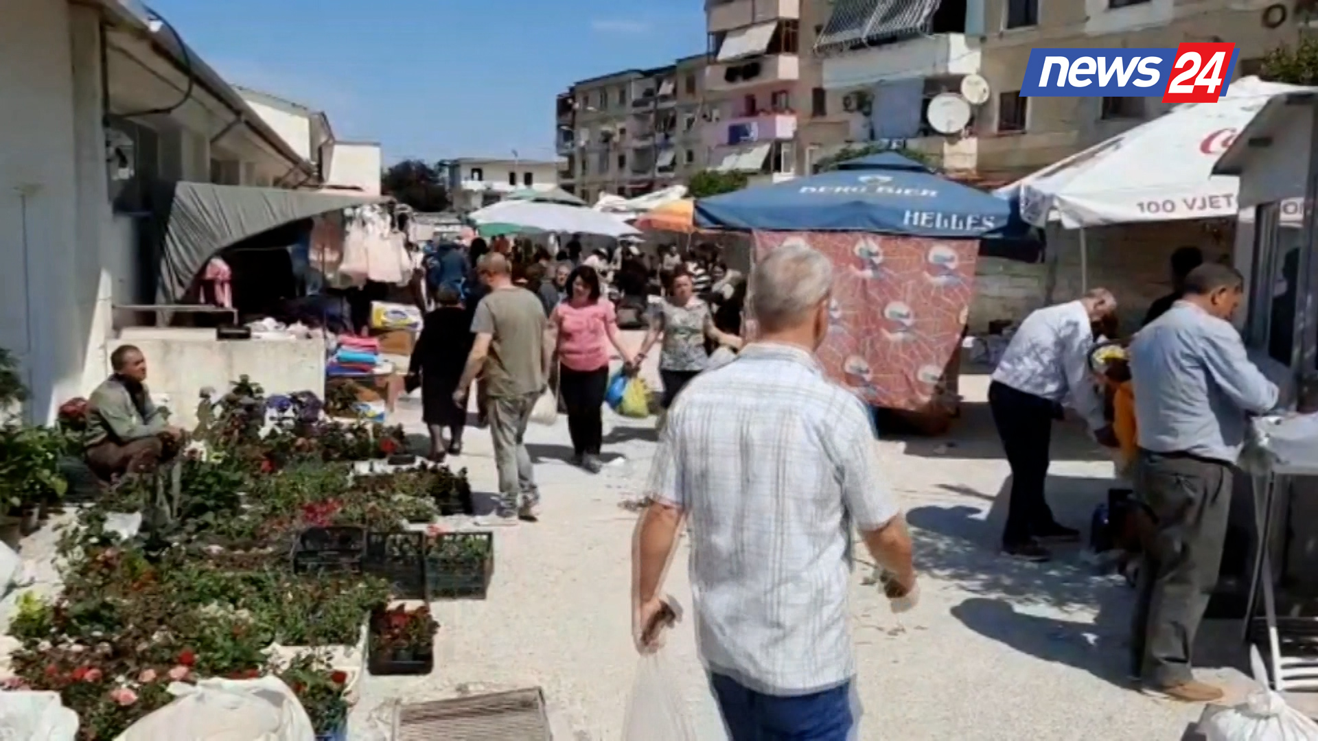 “Po nuk na sollën para fëmijët, ne jemi të vdekur”, qytetarët në Berat ankohen për çmimet e larta: Janë bërë të pa përballueshme