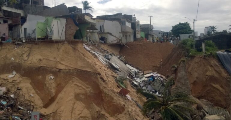 Mexico Landslide (1)