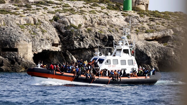 Migranti Sbarchi Lapresse