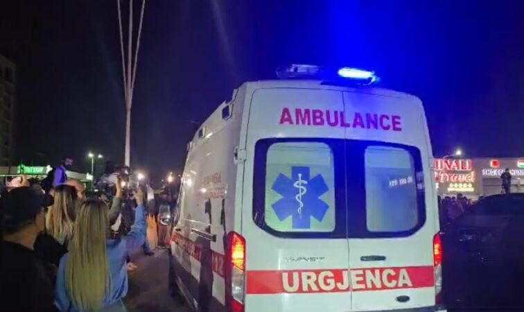 Ambulances I Hapet Rruga