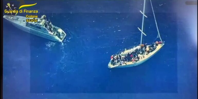 Migranti Operazione Levante 970x485