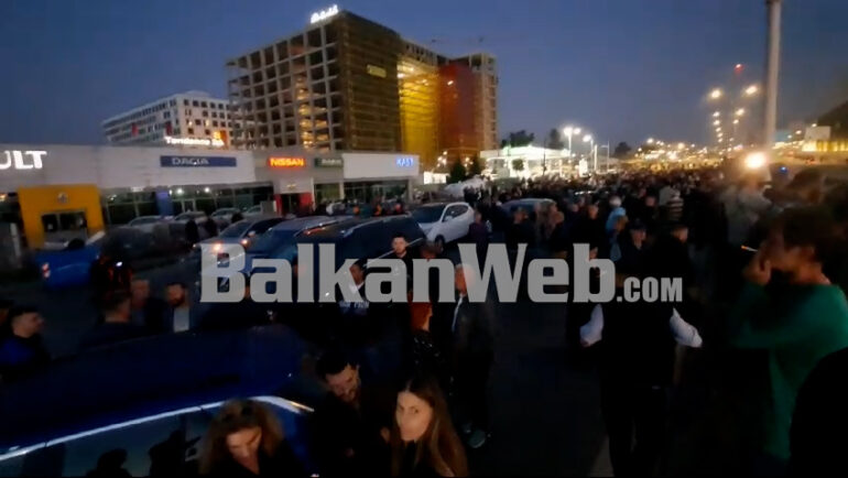 Tirane Protesta