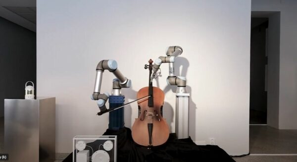 Violoncel Roboti