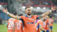 Armando Sadiku Of Fc Goa Celebrates After Scoring The Second Goal Against Northeast United Fc At The Jawaharlal Nehru Stadium On Friday