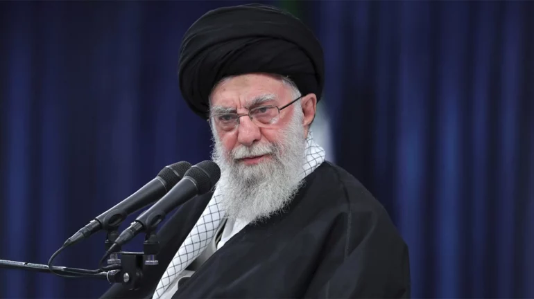 Khamenei Arthrou