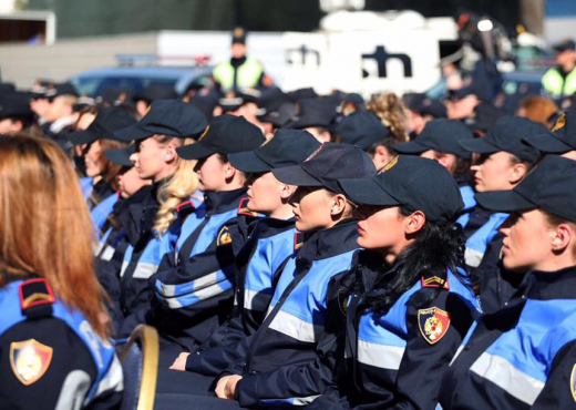 Policia Studente