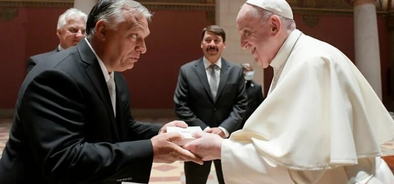 806x378 Pope Francis Hungarian Premier Discuss War In Ukraine Peace Efforts 1733319145045