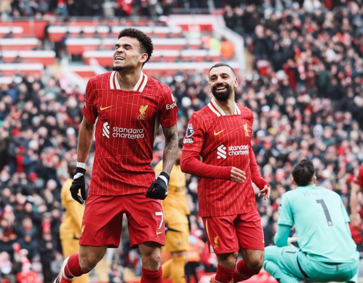 VIDEO/ Diaz dhe Salah, Liverpool thyen Wolves në “Anfield”