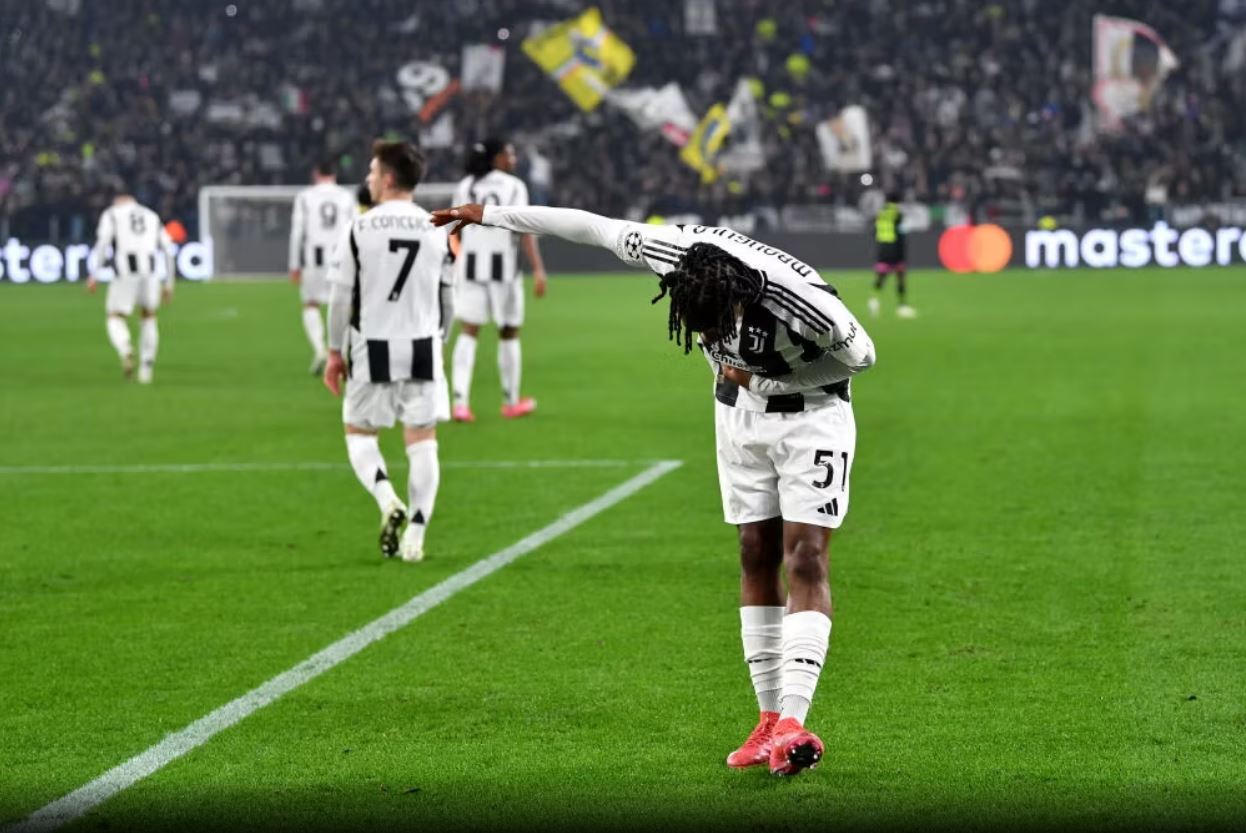 Mbangula nderon “Zonjën”, Juve triumfon 2-1 ndaj PSV, Motta: Është vetëm hapi i parë