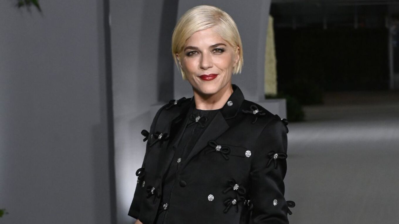 Selma Blair rikthehet në Hollywood pas betejës me sklerozën e shumëfishtë  Ndihem më e fortë se kurrë