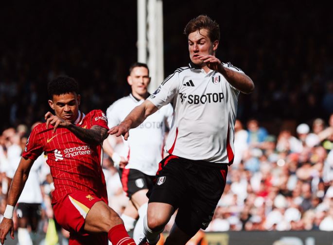 VIDEO/ Fulham surprizon Liverpool, 5 gola në Londër, fiton Tottenham