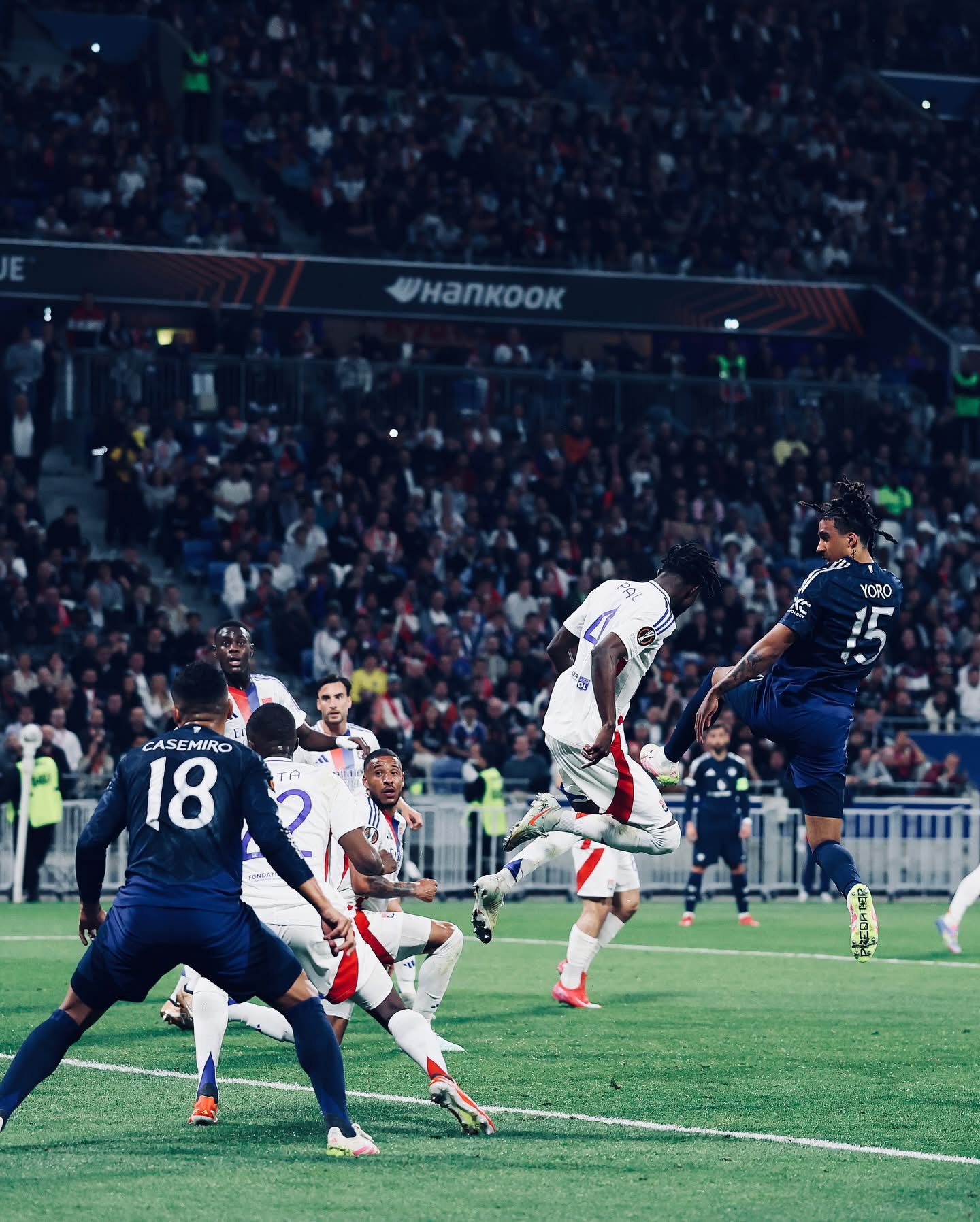 Lyon i “rrëmben” barazimin në fund United në Europa League, barazon Tottenham