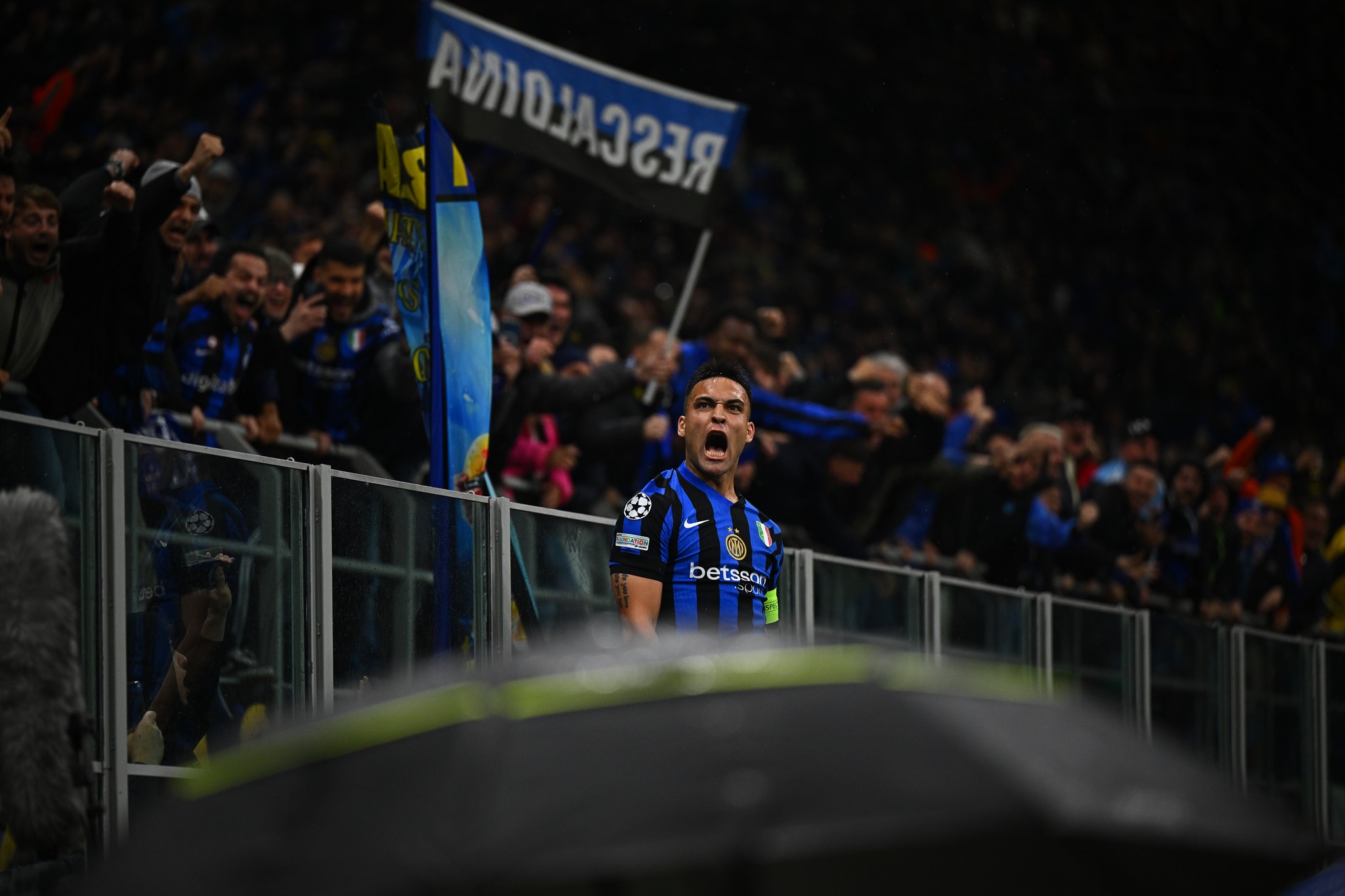 FOTO/ Likuidoi Bayern, mediat italiane në delir, festojnë për suksesin e Inter