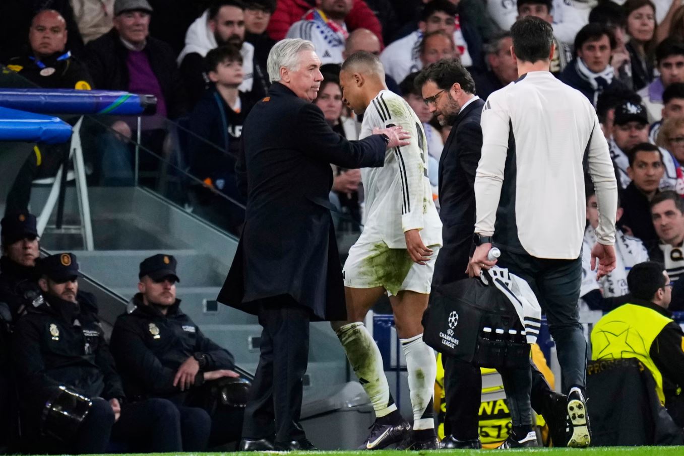 FOTO/ “Pa lojë nuk mund të ketë mrekulli”, mediat “godasin” Ancelottin, humbet edhe Mbappe
