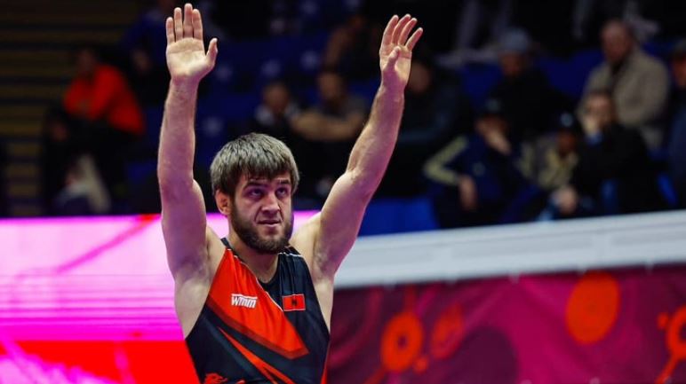 Abakarov lë gjurmë në Kampionatin Evropian, mundësi kuqezi i dhuron medalje bronzi Shqipërisë