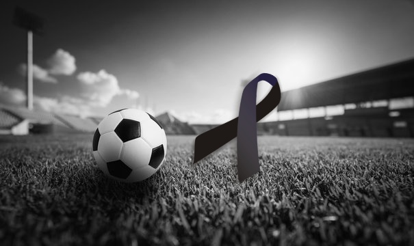 Tragjedi në futbollin shqiptar, pëson atak kardiak në gjysmëfinalen e kampionatit 9X9 dhe ndahet nga jeta